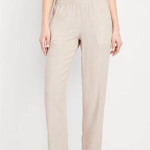 Old Navy Light Beige Straight Leg Women's Ankle Pants